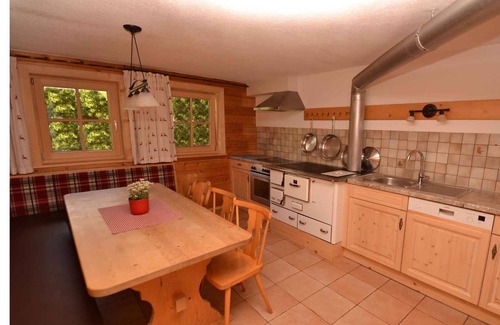 Emberg House | Holiday home directly at the snow-covered and lighted downhill