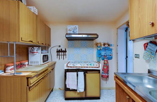 Guspini House | Holiday Home 'Domus Serci' close Centre with Terrace & A/C