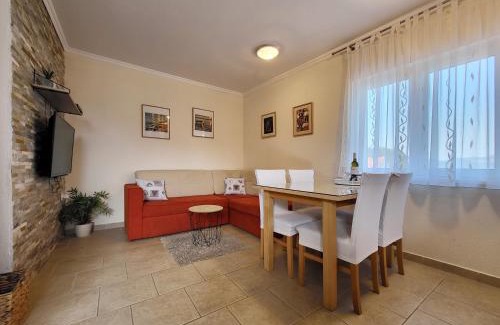 Komoseva House | Holiday Home Duje