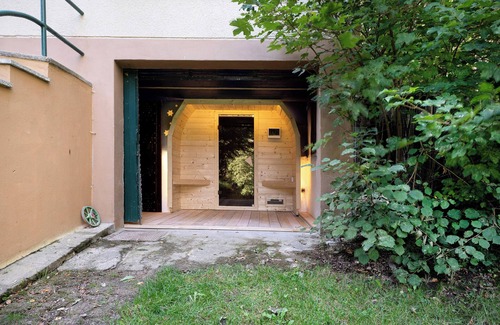 Nettersheim House | Holiday Home "Eine Quelle der Ruhe und Erholung" with Terrace, Garden & Wi-Fi
