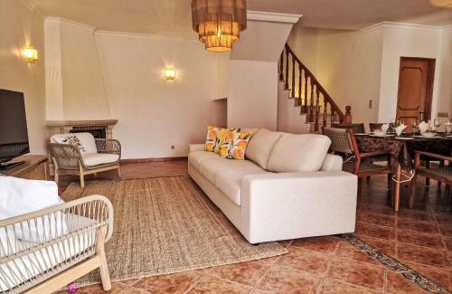 Urbanizacao dos Calicos House | Holiday Home Elisia by Interhome