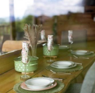 Ivancna Gorica Ski Chalet | Holiday Home Ernest Železni with hot tub