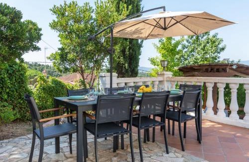 Mas Altaba House | Holiday Home Can Pau by Interhome