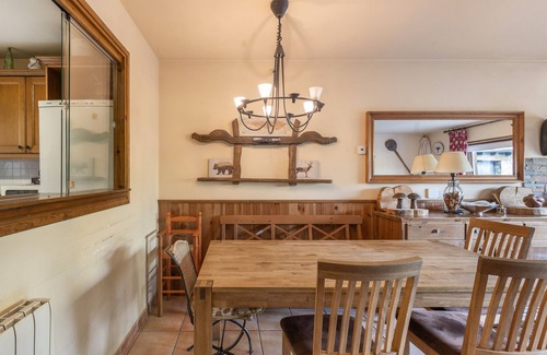 Bellver de Cerdanya House | Holiday Home 'Vall Bellver' with Mountain View, Private Terrace and Wi-Fi
