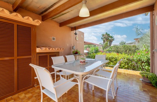 Santa Eugenia House | Holiday Home "Es Viola" with Mountain Views, Pool, Wi-Fi, Garden and Terrace