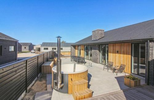 Lokken House | Holiday Home Esme - 400m from the sea by Interhome