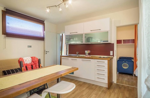 Deggenhausertal House | Holiday Home “Ferienhaus im Tobel” with Wi-Fi, Terrace & Garden