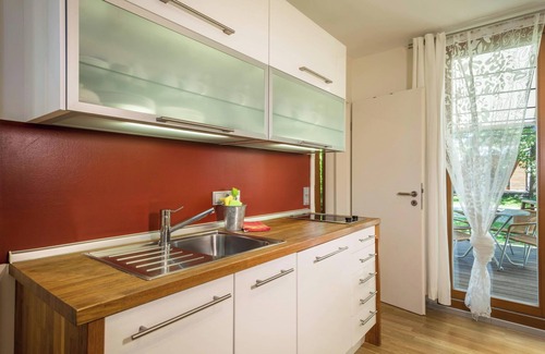 Deggenhausertal House | Holiday Home “ Ferienhaus Am Heidenbach” with Wi-Fi, Terrace & Garden