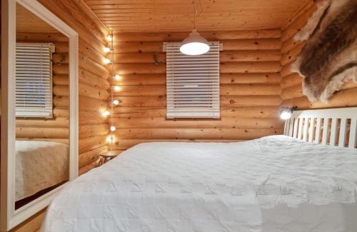 Yllasjarvi House | Holiday Home Felixinpolku 2 by Interhome