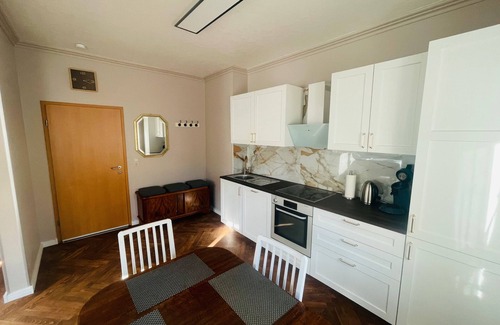 Idar-Oberstein House | Holiday Home 'Ferienwohnung im Zentrum' with Mountain View and Wi-Fi