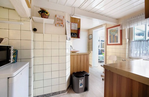 Flensburg House | Holiday Home 'Ferienhaus Bruhn' with Private Terrace, Private Garden and Wi-Fi
