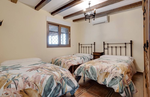Motril House | Holiday Home 'Finca el Ronqueo Costa Tropical' with Sea and Mountain View and Pool