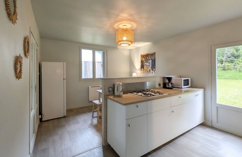 Milhac-de-Nontron Ski Chalet | Holiday Home 'Chalet Vintage' with Shared Pool, Private Terrace and Shared Garden