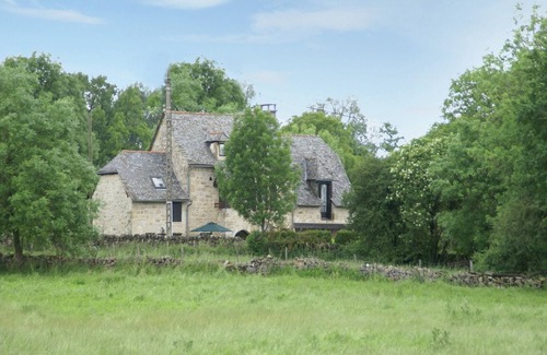 Muret-le-Chateau House | Holiday Home in Muret near Château Colombier