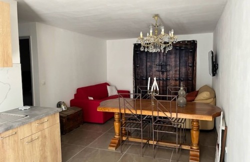 Ginasservis House | Holiday Home "Gîte - Les Salons du Bastier" with Private Garden & Wi-Fi