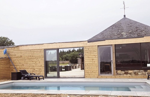 Bovel House | Holiday Home 'Gîte Le Jardin D'Eden' with Shared Pool, Private Terrace and Wi-Fi