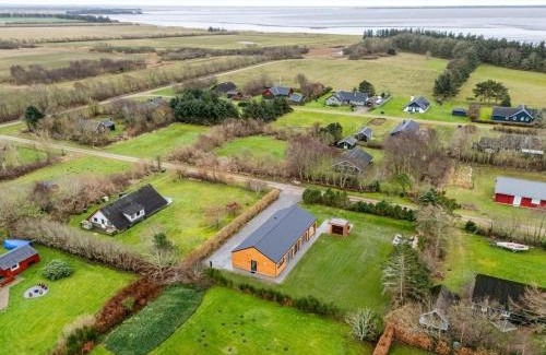 Vemb House | Holiday Home Grimar - 400m to the inlet by Interhome