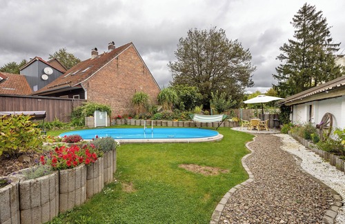 Bad Lauterberg Apartment | Holiday Home 'Gruppenhaus-Osterhagen' with Private Pool, Private Terrace and Wi-Fi
