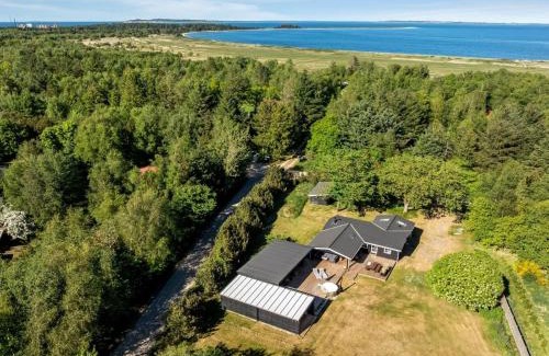 Fur House | Holiday Home Gudni - 200m to the inlet by Interhome