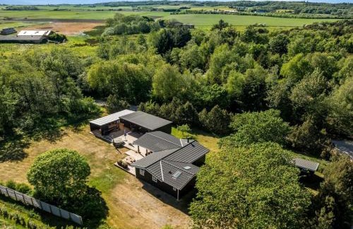 Fur House | Holiday Home Gudni - 200m to the inlet by Interhome
