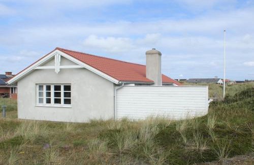 Bjerregard Strand House | Holiday Home Heilo - from the sea by Interhome