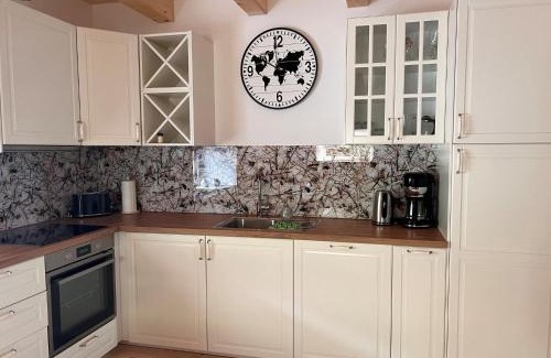 Bruck an der Grossglocknerstrasse House | Holiday Home Hettegg Lehen by Interhome