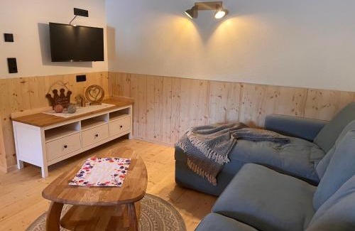 Bruck an der Grossglocknerstrasse House | Holiday Home Hettegg Lehen by Interhome