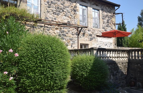 Pont-de-Labeaume House | Holiday Home in Ardèche near Château de Ventadour