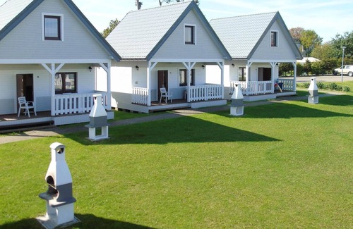Sianozety House | Holiday Home in Ustronie Morskie near Beach
