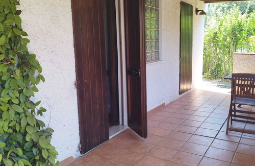 Buggerru House | Holiday Home 'Il Glicine' with Private Terrace, Private Garden and Air Conditioning