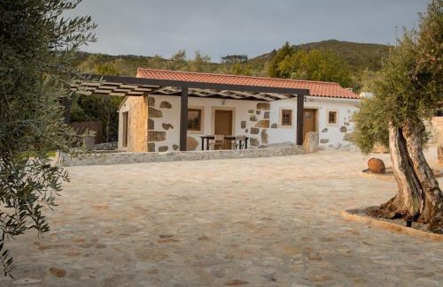 Porto de Mos House | Holiday Home in Alvados