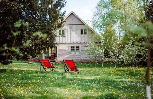 Łobez House | Holiday Home in Bełczna near Klępnicko Lake