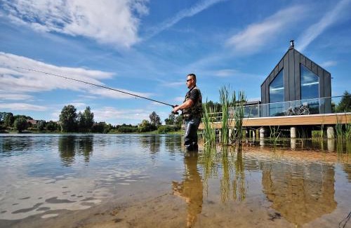 Bytow House | Holiday Home in Bytów by Private Lake, cleaning included