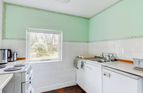 Llanon House | Holiday Home in Ceredigion Near Sea Beach