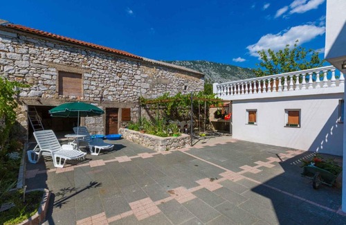 Drivenik House | Holiday home in Drivenik 39097