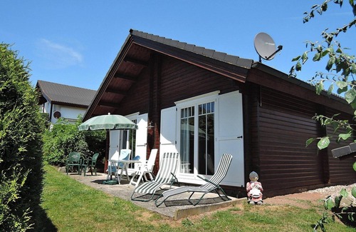 Lissendorf House | Holiday Home in Eifel with Sauna Access
