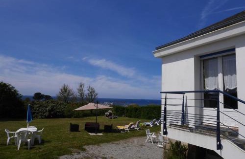 Lampaul-Plouarzel House | Holiday Home in Brittany with Sea View