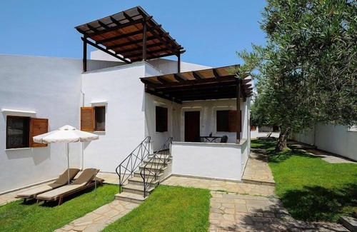 Gerakini House | Holiday home in Gerakini with a sea view