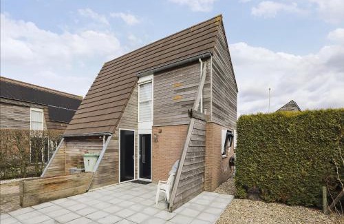 Grou House | Holiday Home in Grou by Pikmeer Lake, cleaning included
