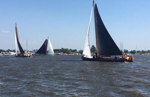 Grou House | Holiday Home in Grou near Cycling Route