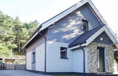 Wapnica House | Holiday Home in Karnocicie by Szczecin Lagoon