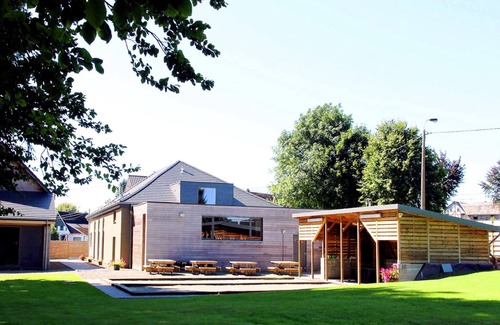 Longfaye House | Holiday Home in Malmedy with Pool & Sauna