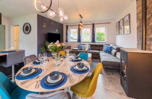 Somme-Leuze House | Holiday home in Noiseux with fenced garden