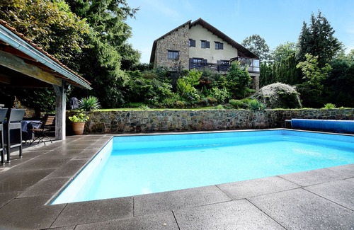 Nonceveux House | Holiday Home in Nonceveux with Swimming Pool