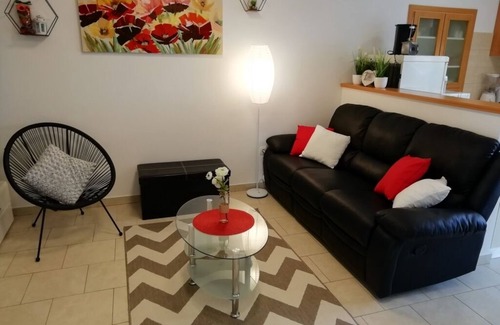 Viskovo House | Holiday Home in Opatija with Balcony, Air condition, WIFI, Washing machine (4880-1)