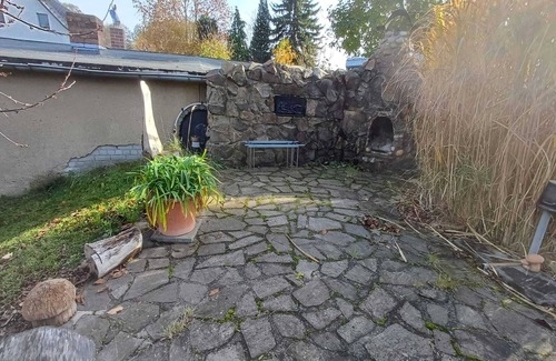 Ortrand House | Holiday home in Ortrand with garden