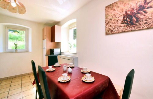 Schoenberg House | Holiday Home in Saint Vith with Terrace