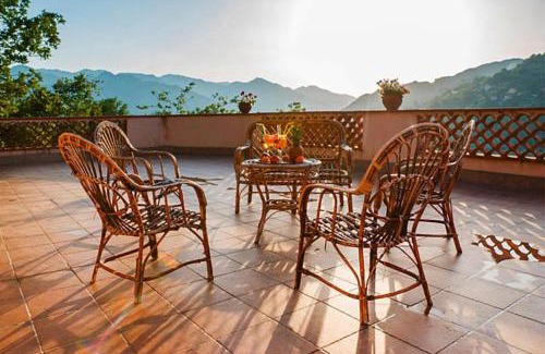 Gaggi House | Holiday Home in Sicily with Pool & Views