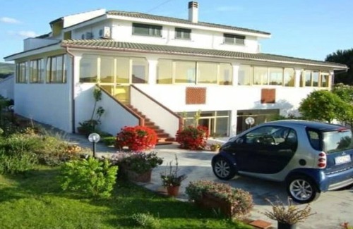 Sorso Villa | Holiday Home in Sorso 100 meters from the sea