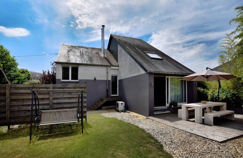 Saint-Mard House | Holiday Home in Virton with swimming pool
